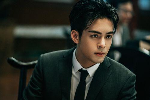 王锵娱乐吃瓜,从模特到演员的跨界之路