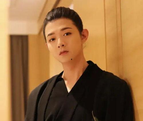 娱乐圈瓜越吃越大吗,揭秘2025年娱乐圈惊天秘闻